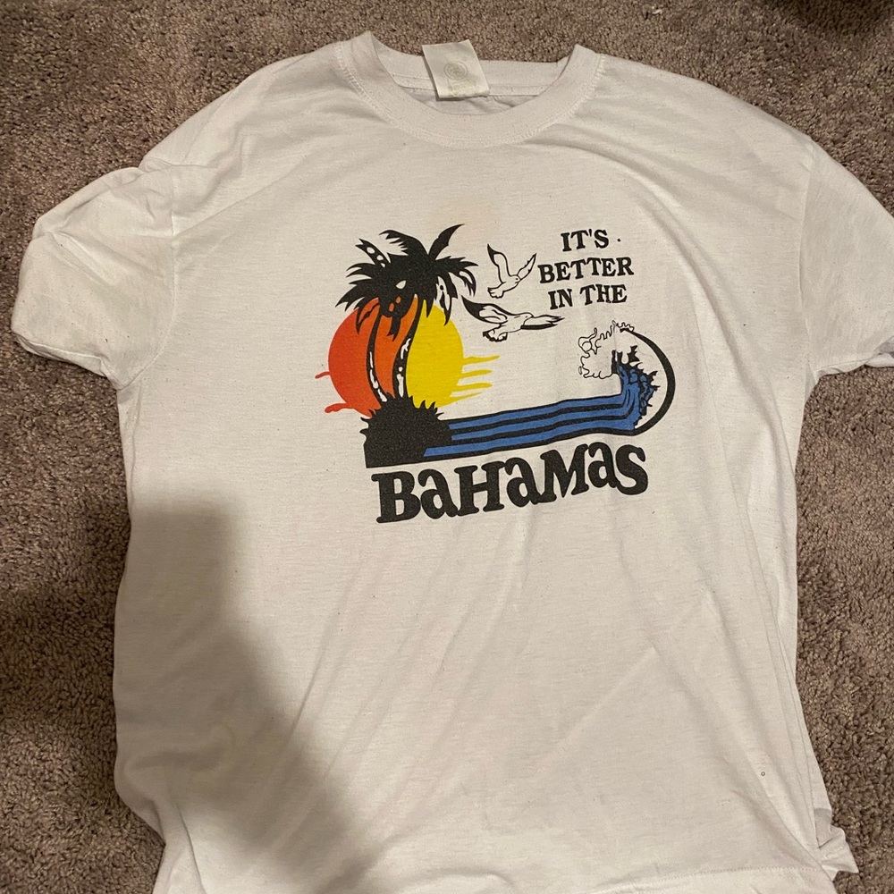 XL white bahamas t shirt